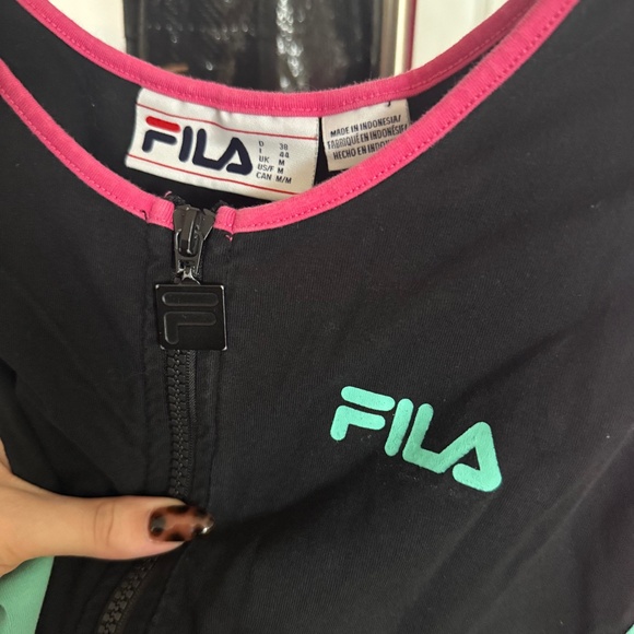 Fila Colorblock Crop Top - Picture 2 of 3
